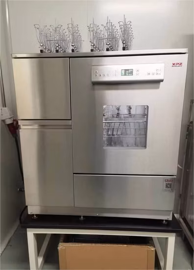Unabhängige 202-Liter-Laborglaswaschanlage zur Reinigung einer Vielzahl von Laborglaswaren mit In-Situ-Trocknung